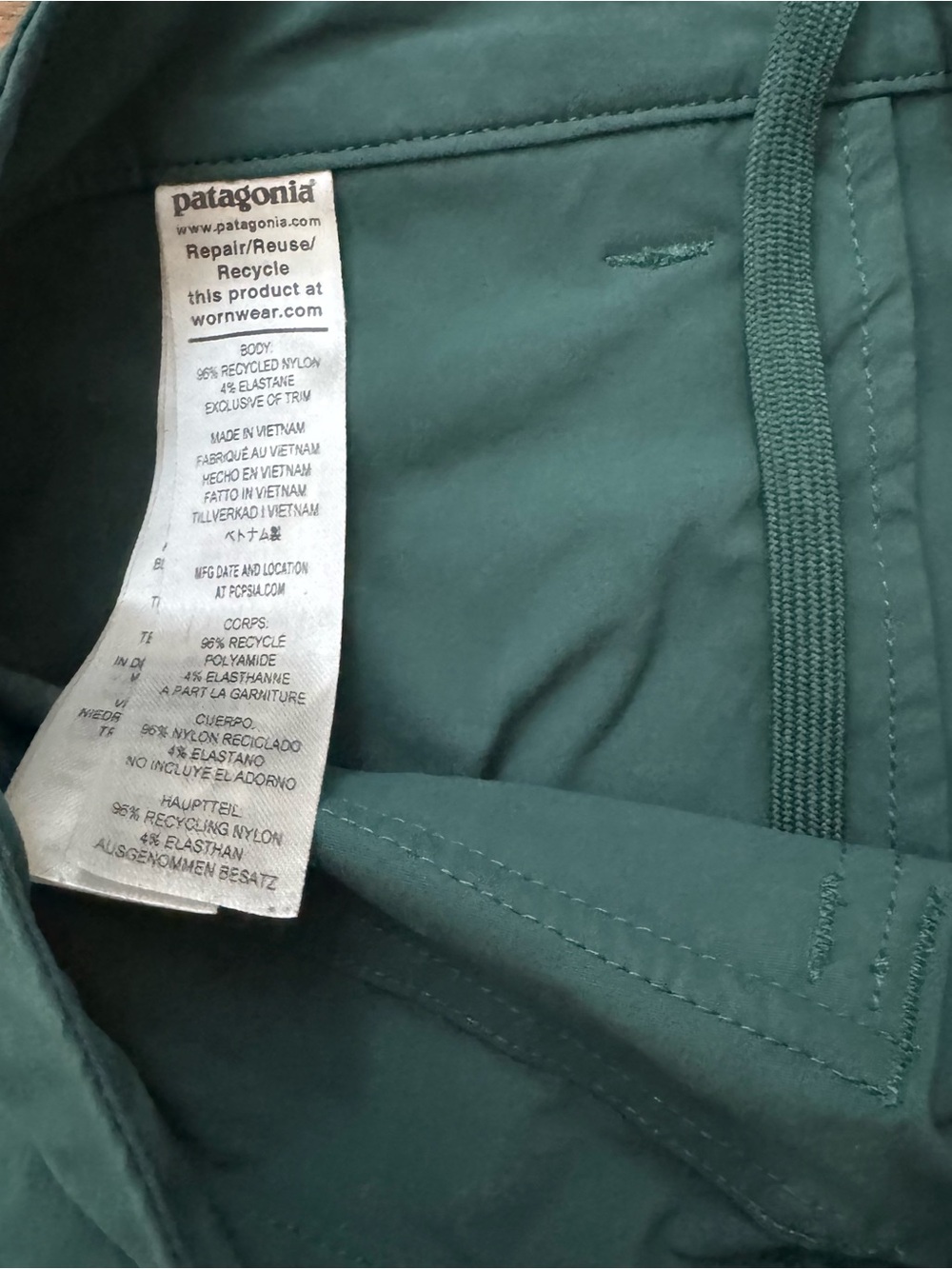 Patagonia Quandary 5” Shorts in Conifer Green 12 EUC - Picture 6 of 6